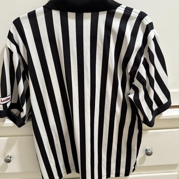 Foot Locker Employee Uniform Women’s Medium Shirt Black White Striped - Picture 5 of 5
